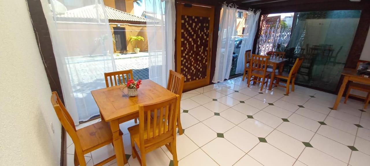Bliss Hoteis Centro Búzios المظهر الخارجي الصورة A restaurant in the city